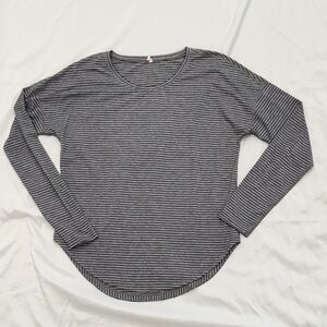 Lucy Final Reps Long Sleeve Tee—Medium— Gray/Black Stripes